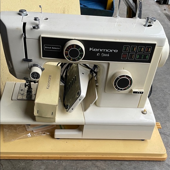 Kenmore Other - Kenmore 10-Stitch Sewing Machine in Ivory